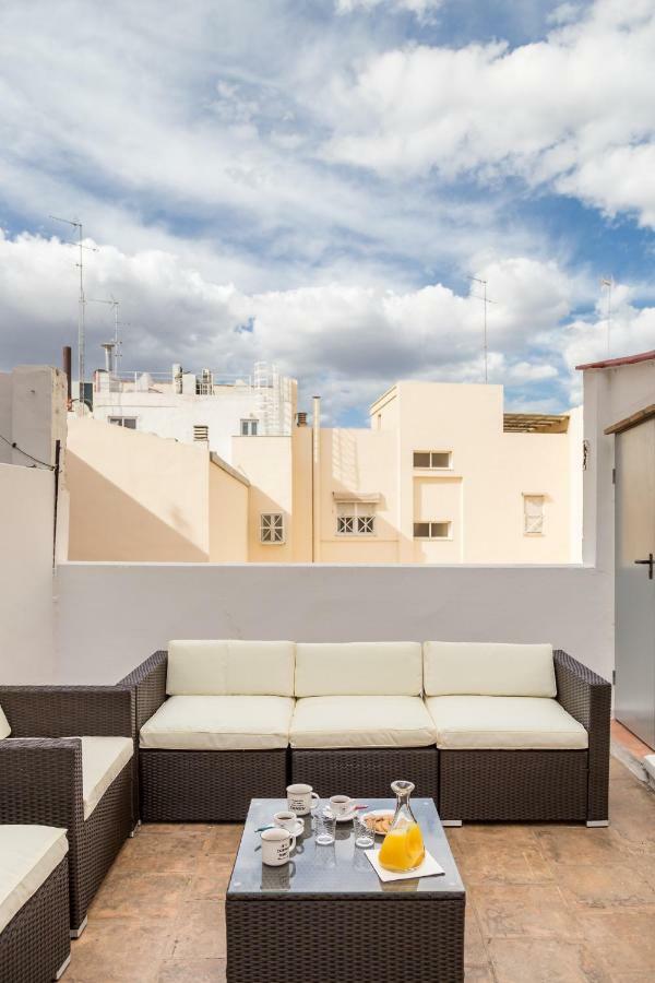 Appartement CENTER-Luxurious 1BR, 1BA-Terrace, WI-FI, A/C à Valence Extérieur photo