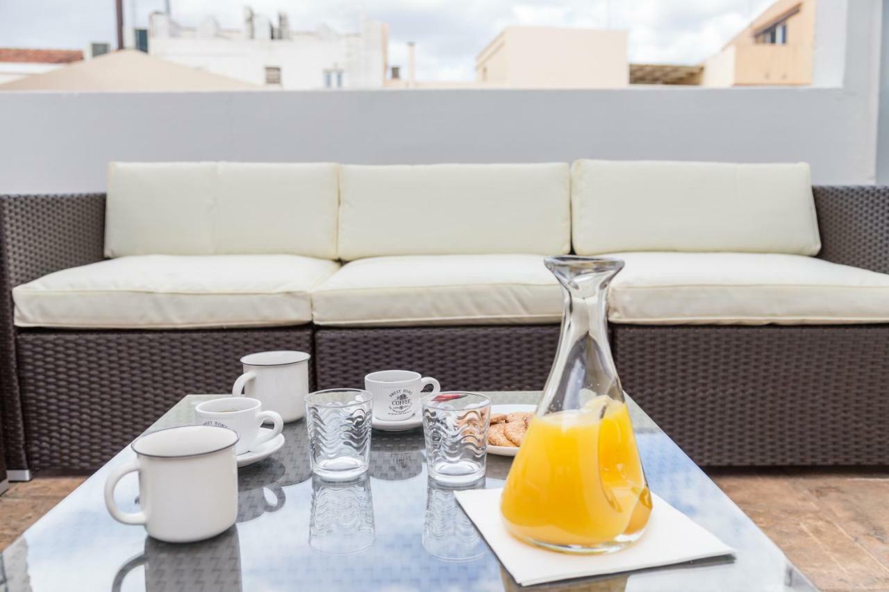 Appartement CENTER-Luxurious 1BR, 1BA-Terrace, WI-FI, A/C à Valence Extérieur photo